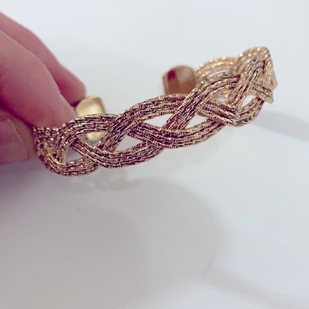 Gold rope woven bracelet